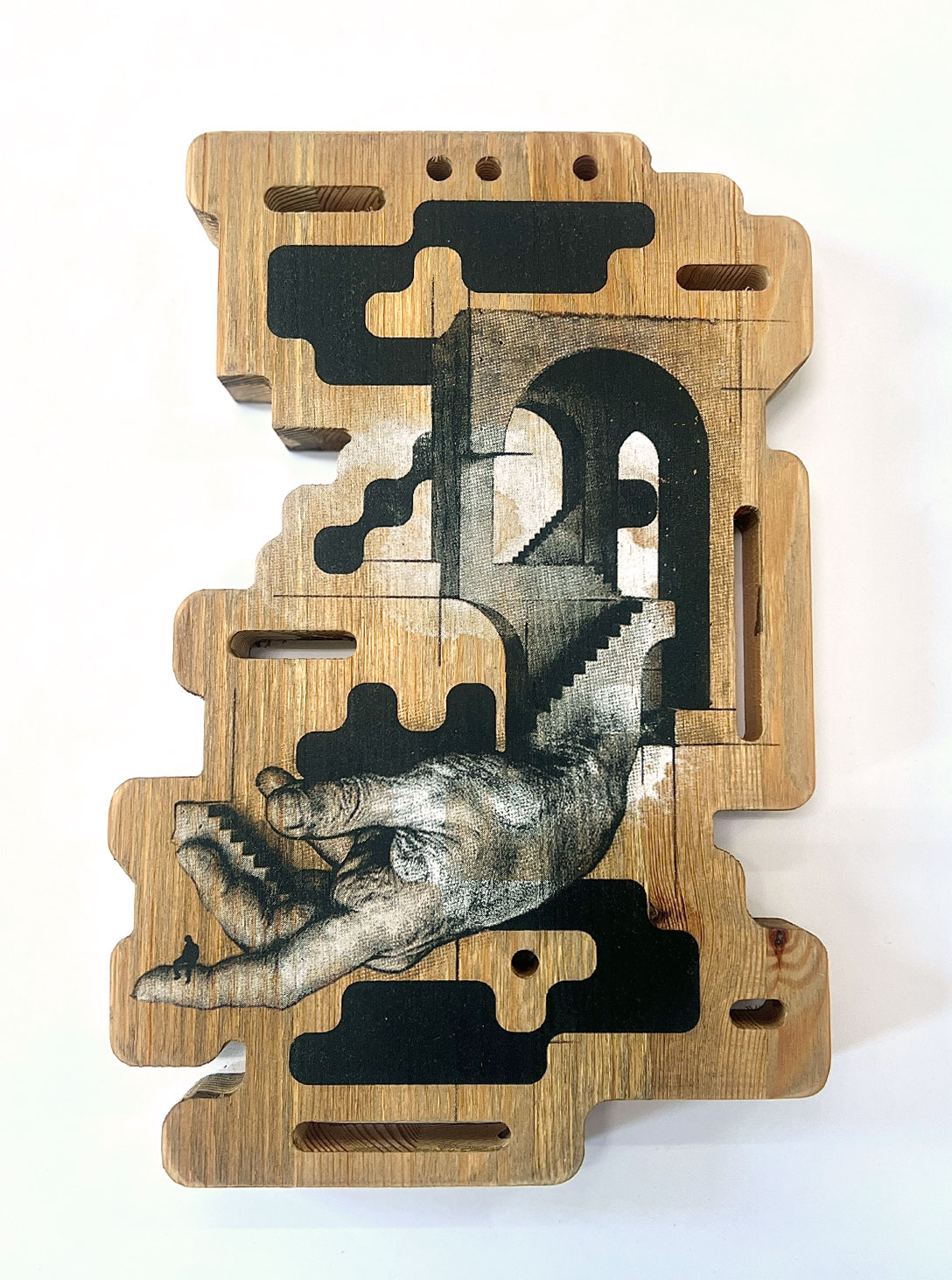 ODYSSEY HANDS WOOD DECOR 