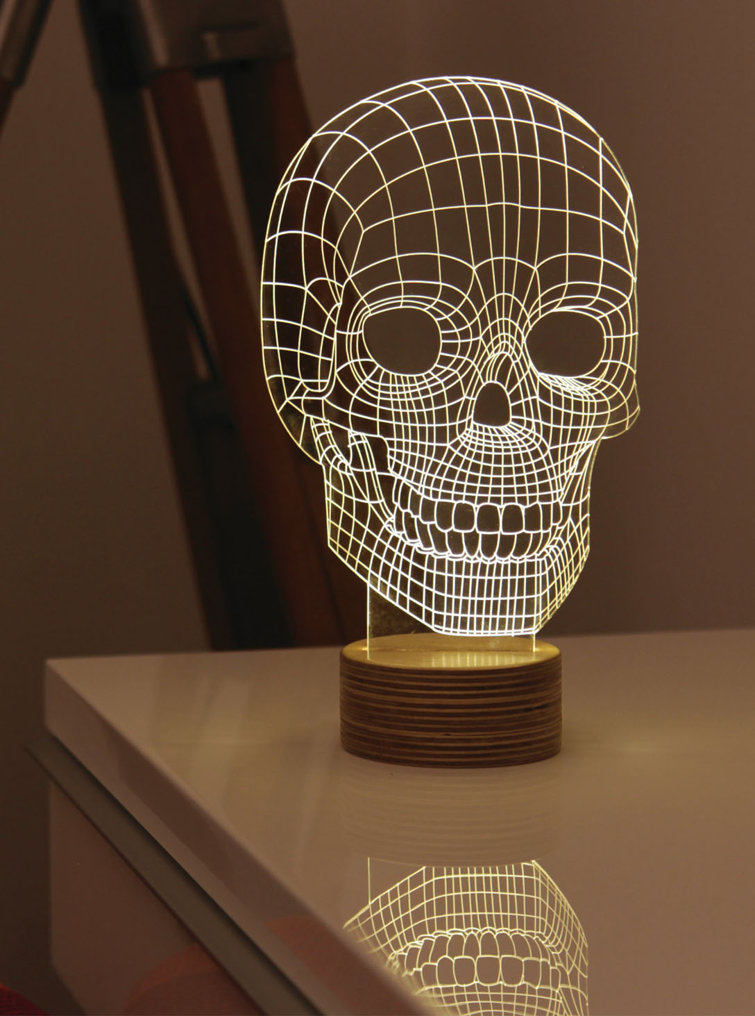 skull lamp