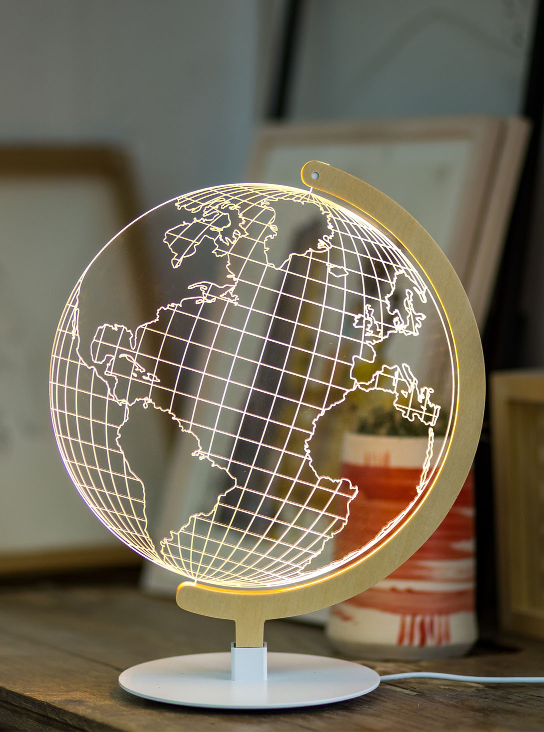 globe lamp