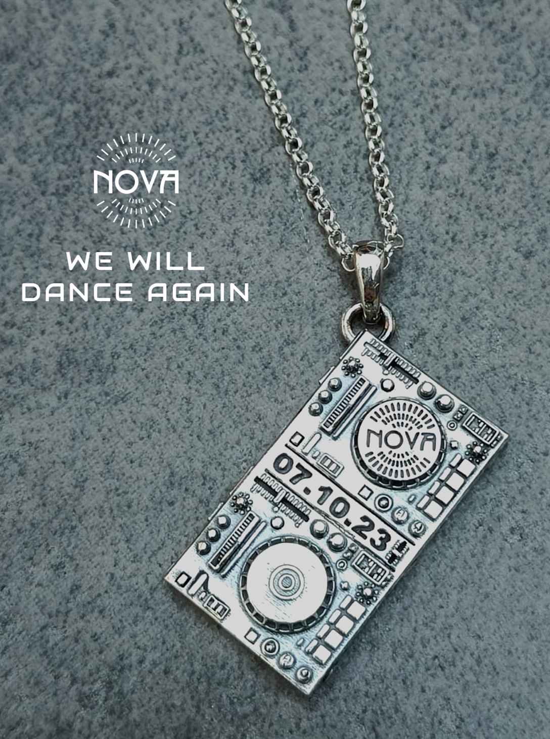 NOVA- MEMORIAL CHAIN