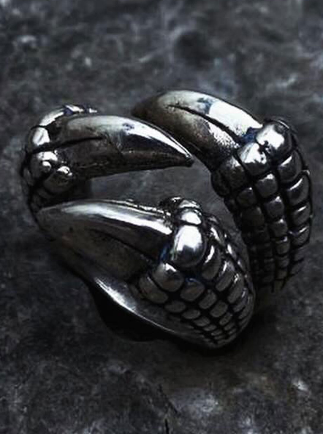 TRIPLE DRAGON RING