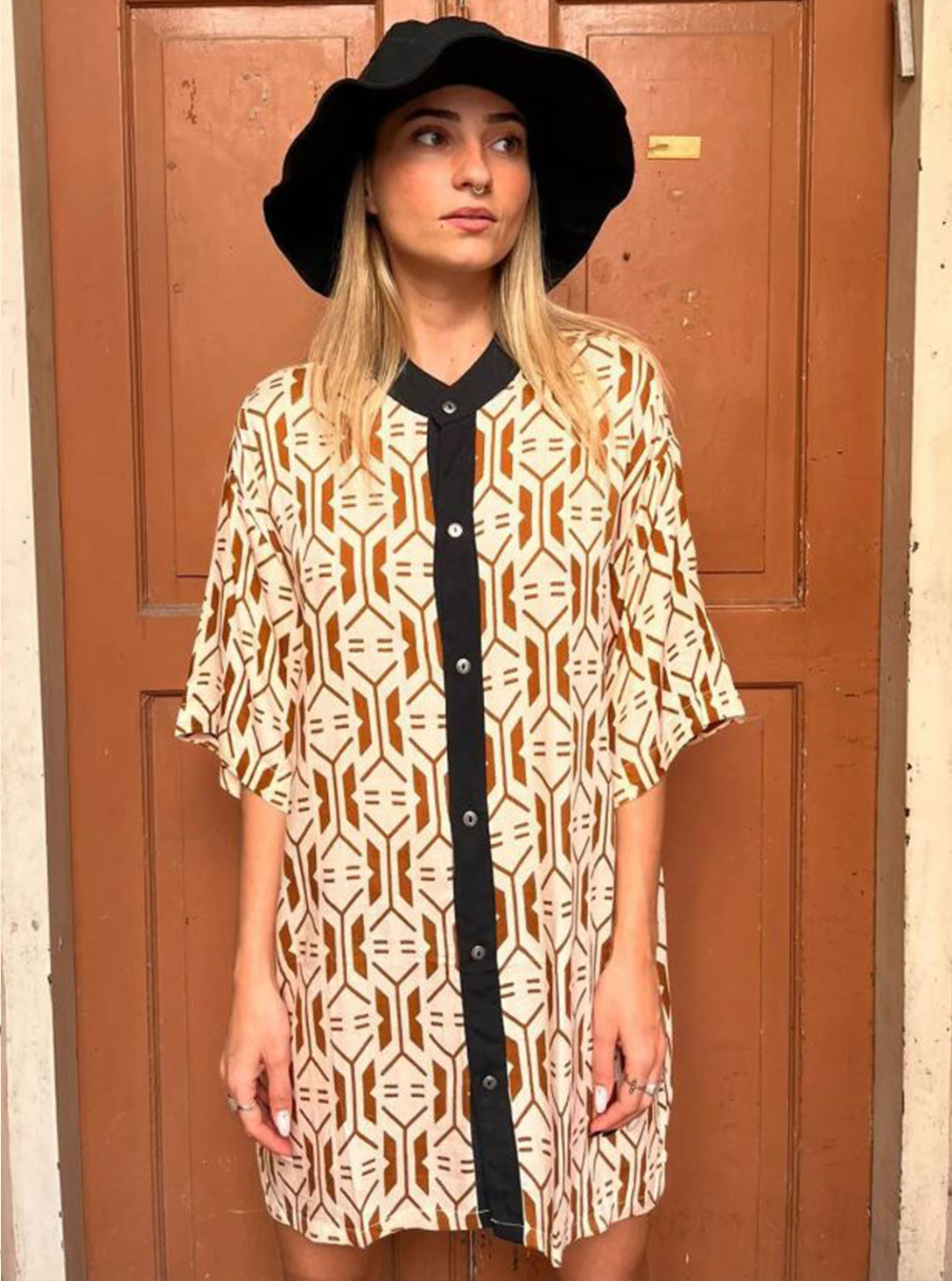 CHINESE B-SHIRT BEIGE-Unisex