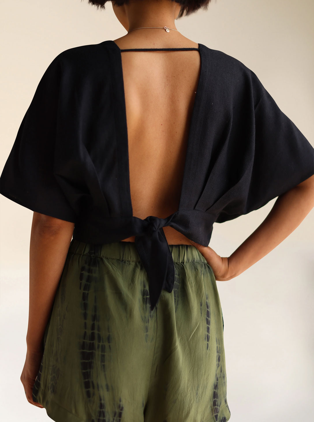 ALICE CROP TOP BLACK