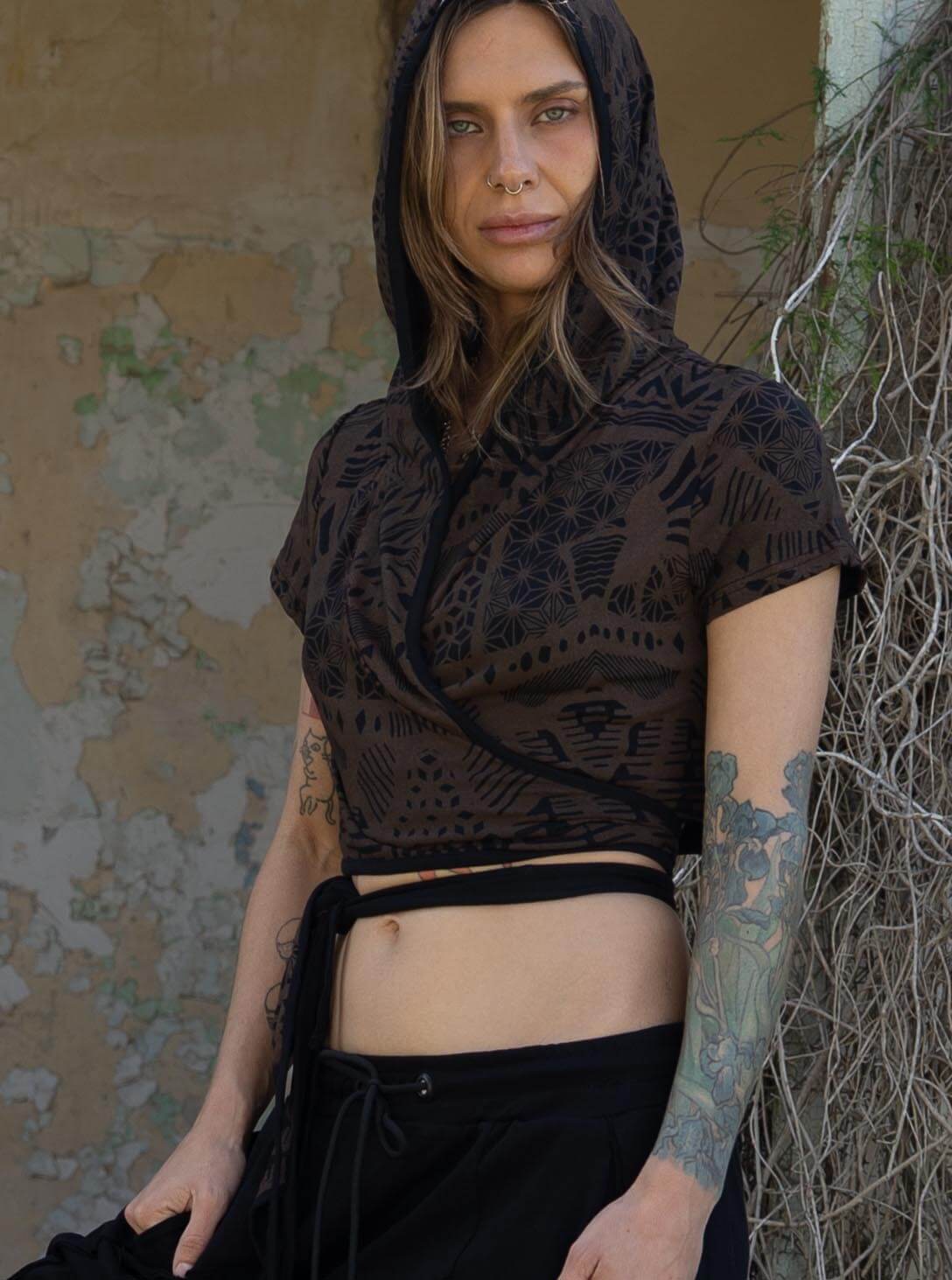 Xenna Warp WOMEN'S TOP Black