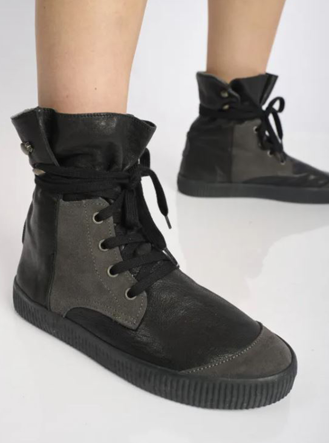 NOELLE Ankle boots with laces 