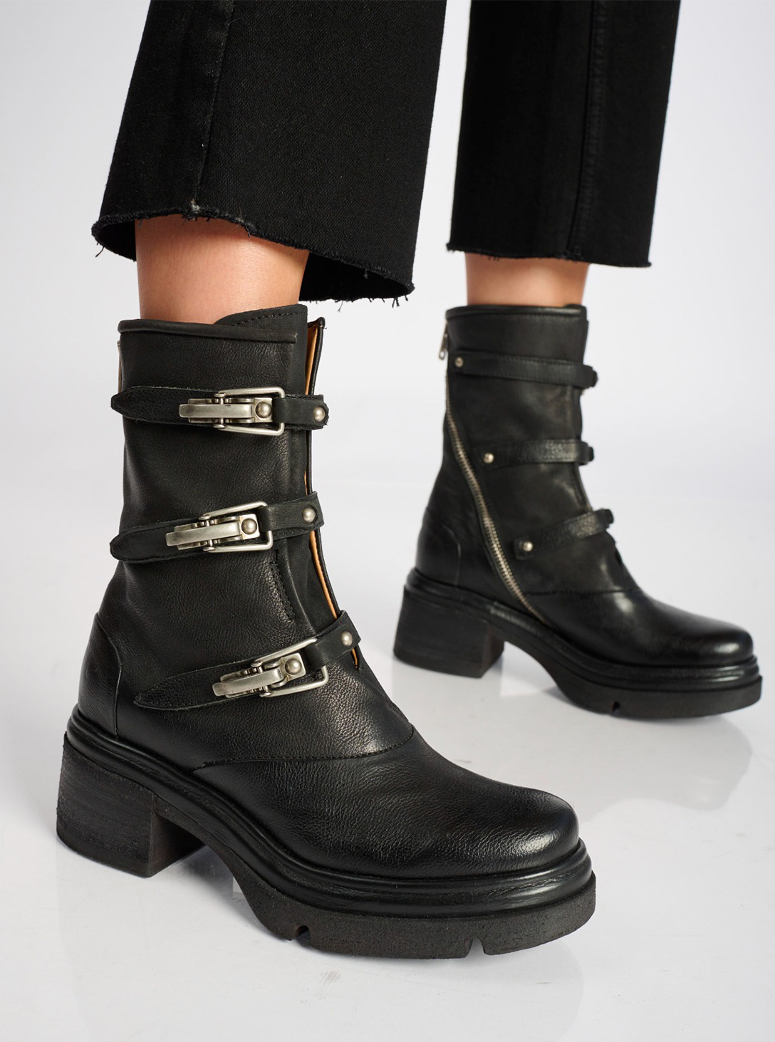 EASY strappy boots for women