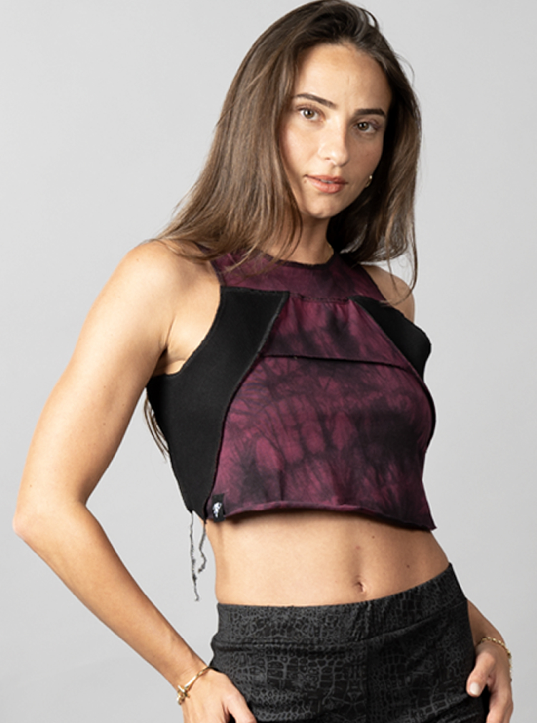 PULSAR BORDEAUX & BLACK STITCH