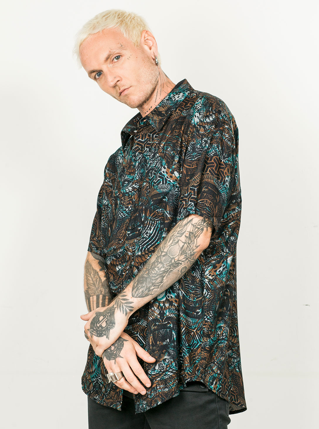 ELYSIUM BUTTON SHIRT