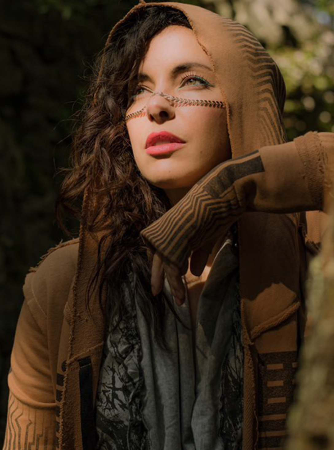 Gata WOMEN HOOD BROWN