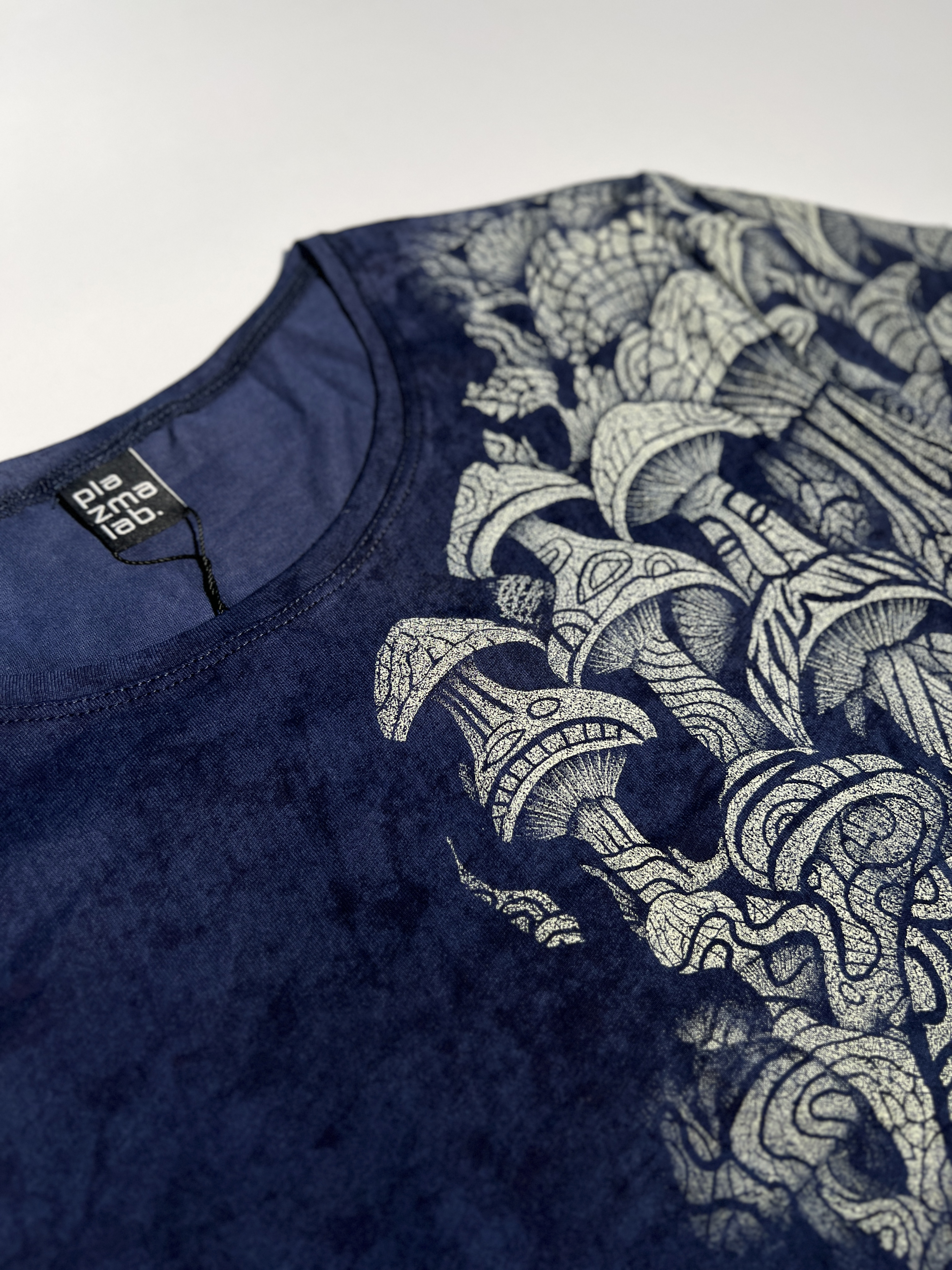 DEEP FOREST DEEP BLUE