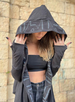 Jaka Black