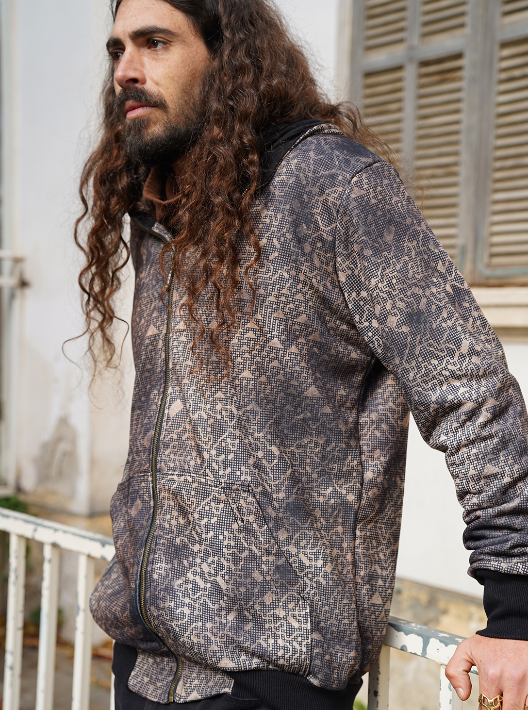 All over hood LABIRINTH 