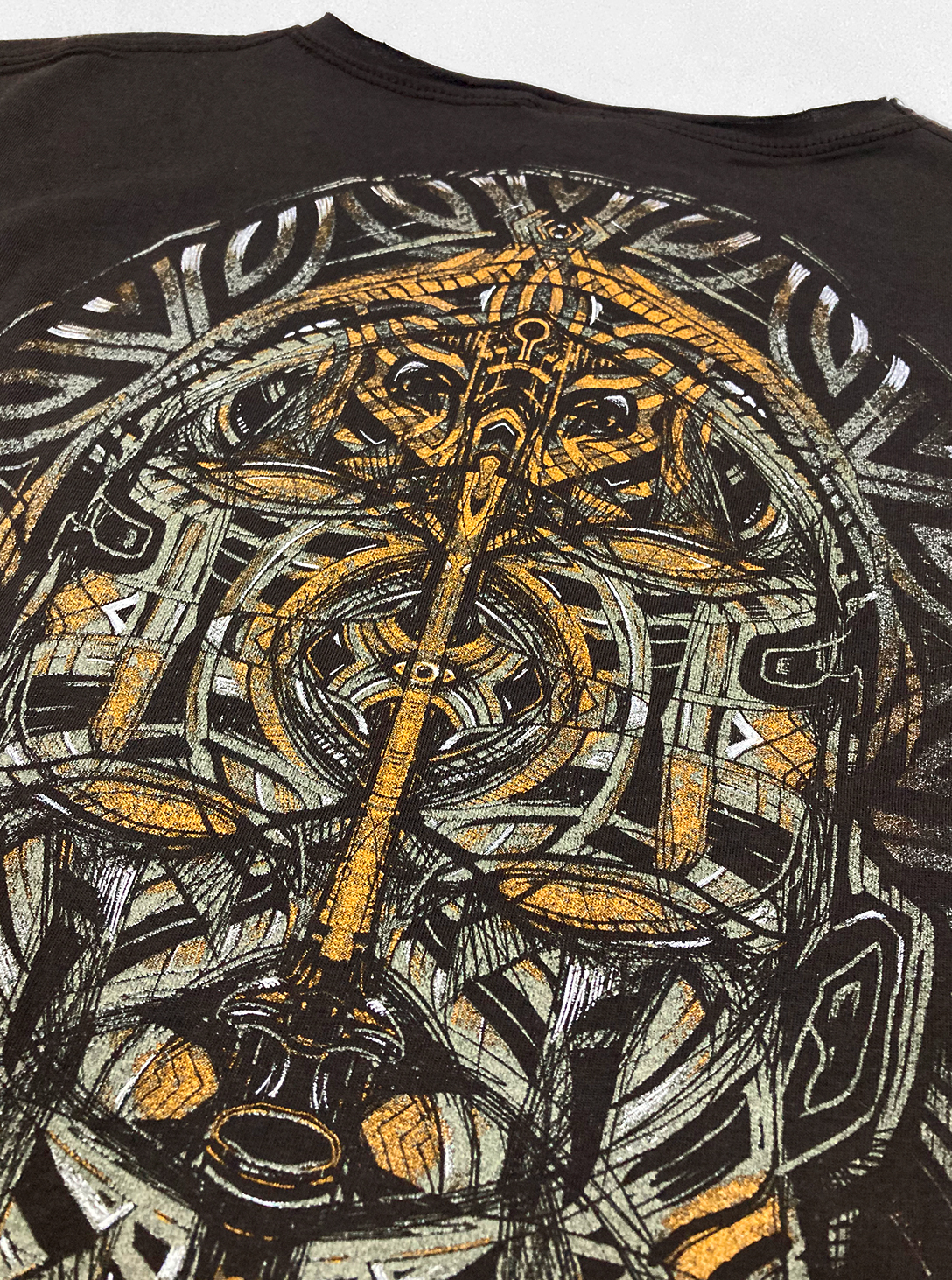 Maskarade Dark Brown 