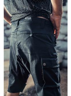 Tazer shorts Black