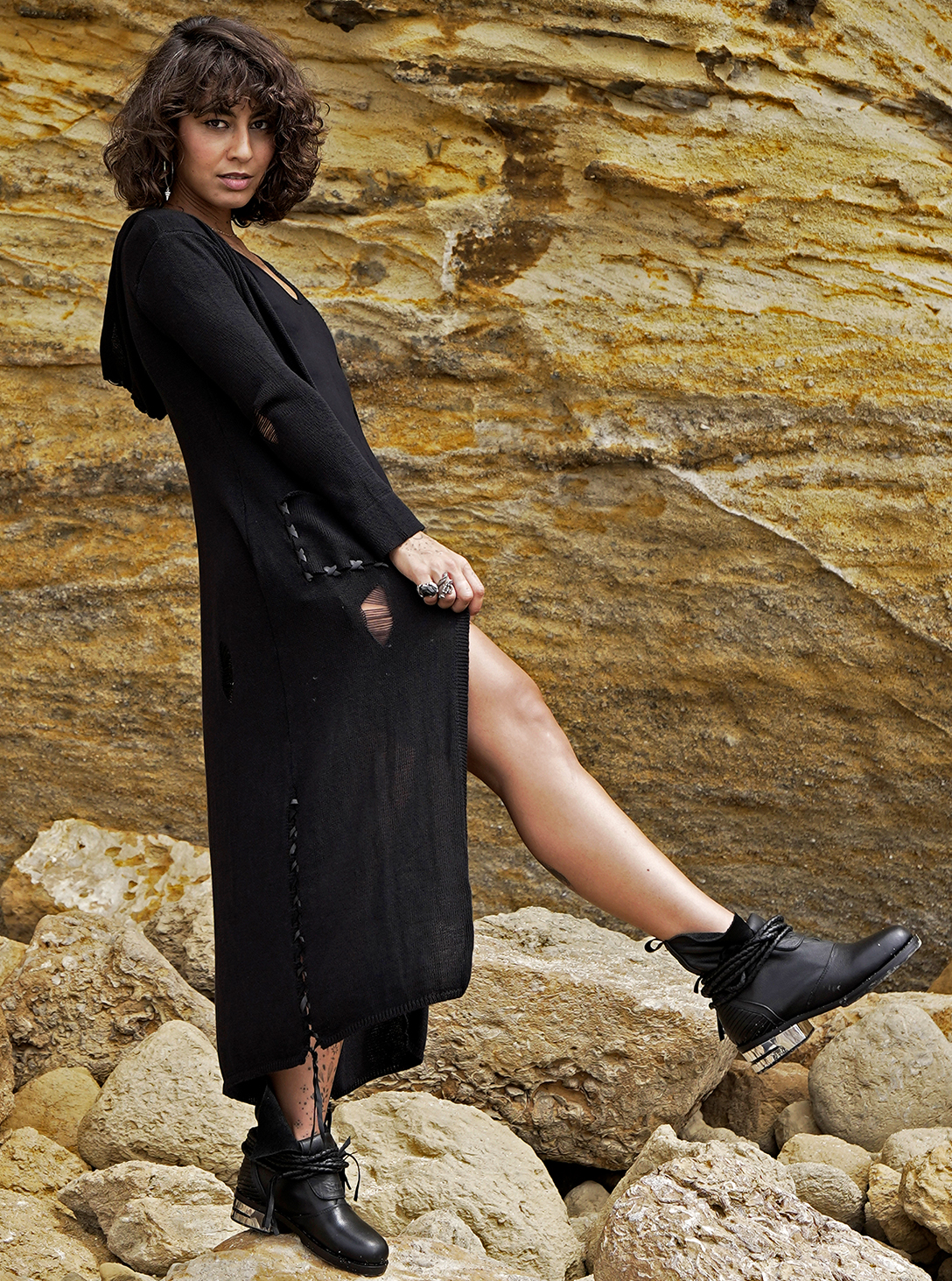 NARYA BLACK- WOMEN LONG KNITTED HOOD CARDIGAN