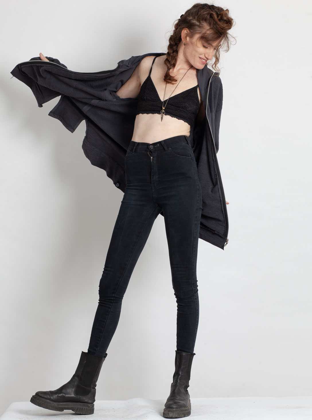 NEPTUNE WOMEN'S HOOD DARK GREY