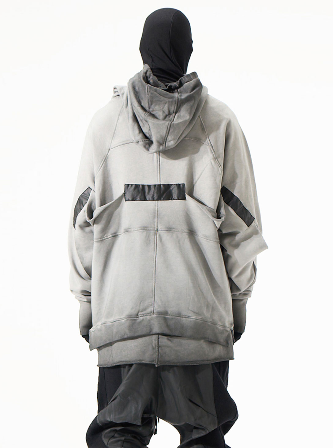 Okonkwo Sweatshirt GREY