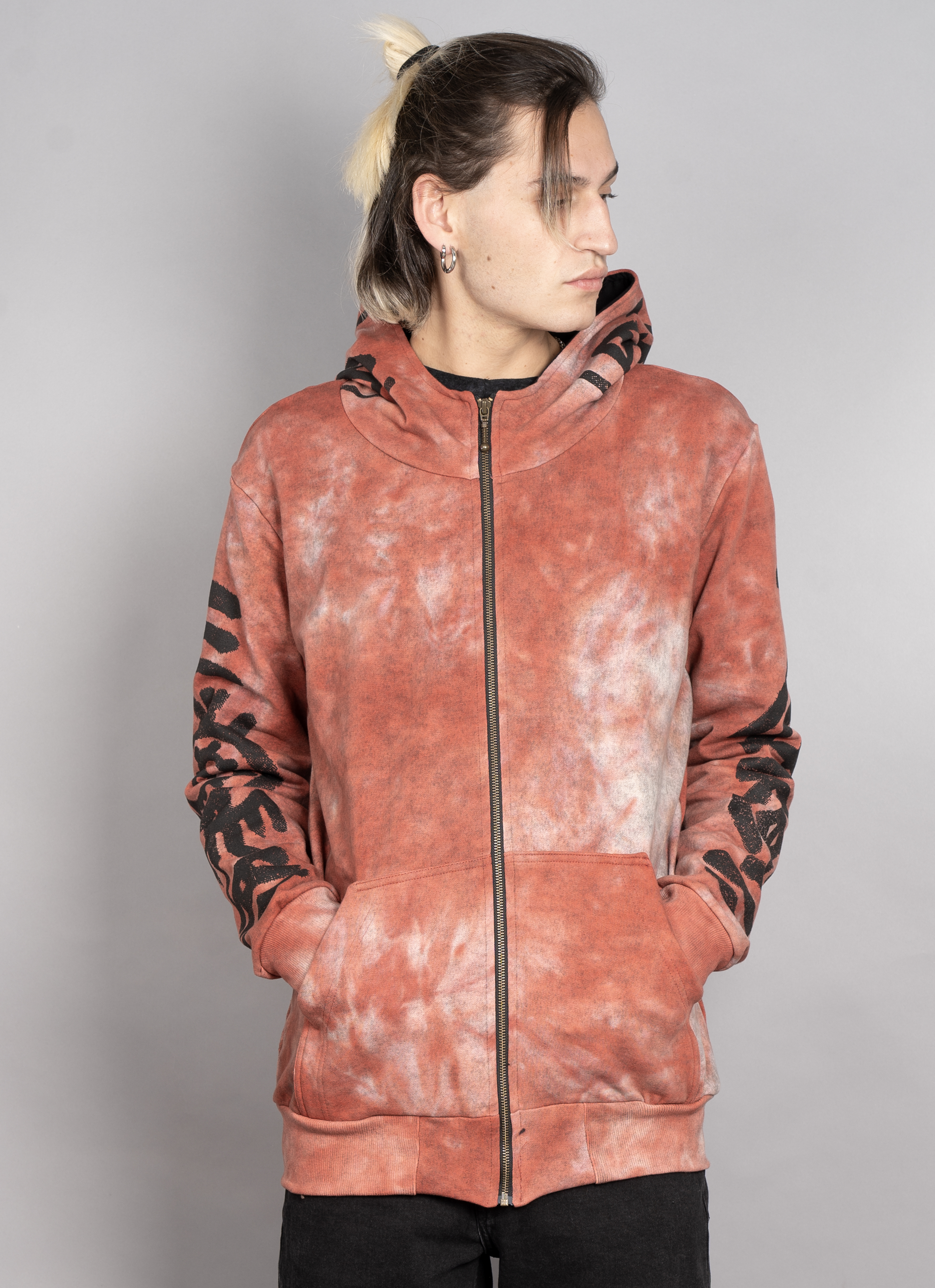 PALEO MEN HOOD-RED TIE DYE