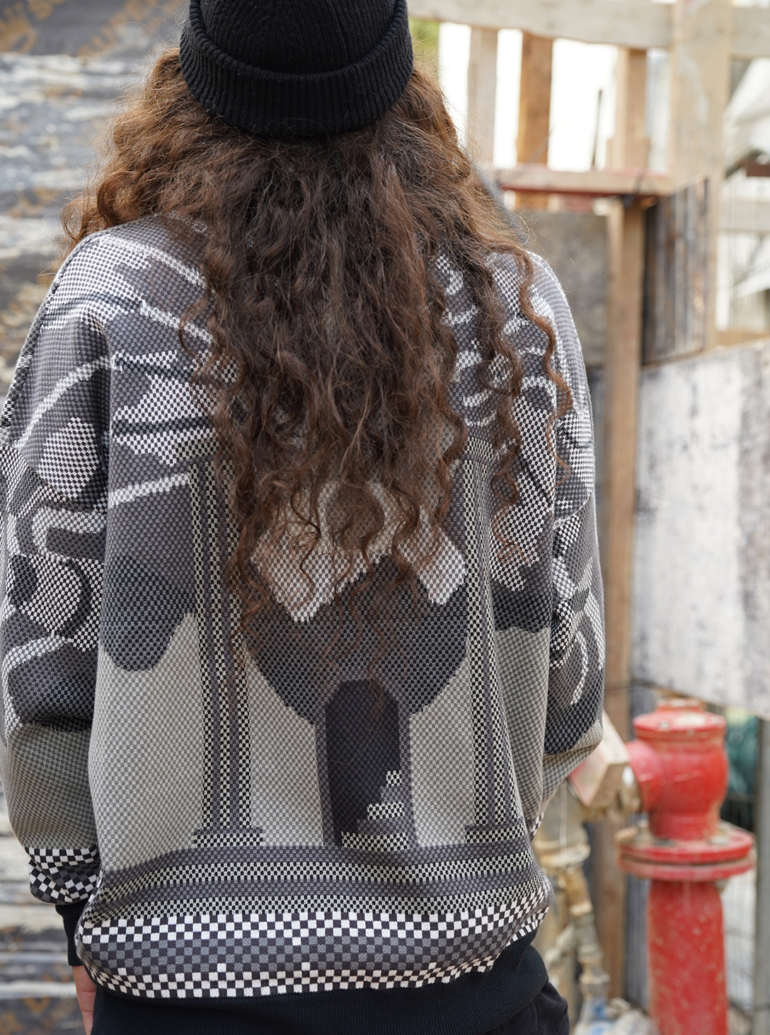 RISING PIXEL KNITTED SWEATER