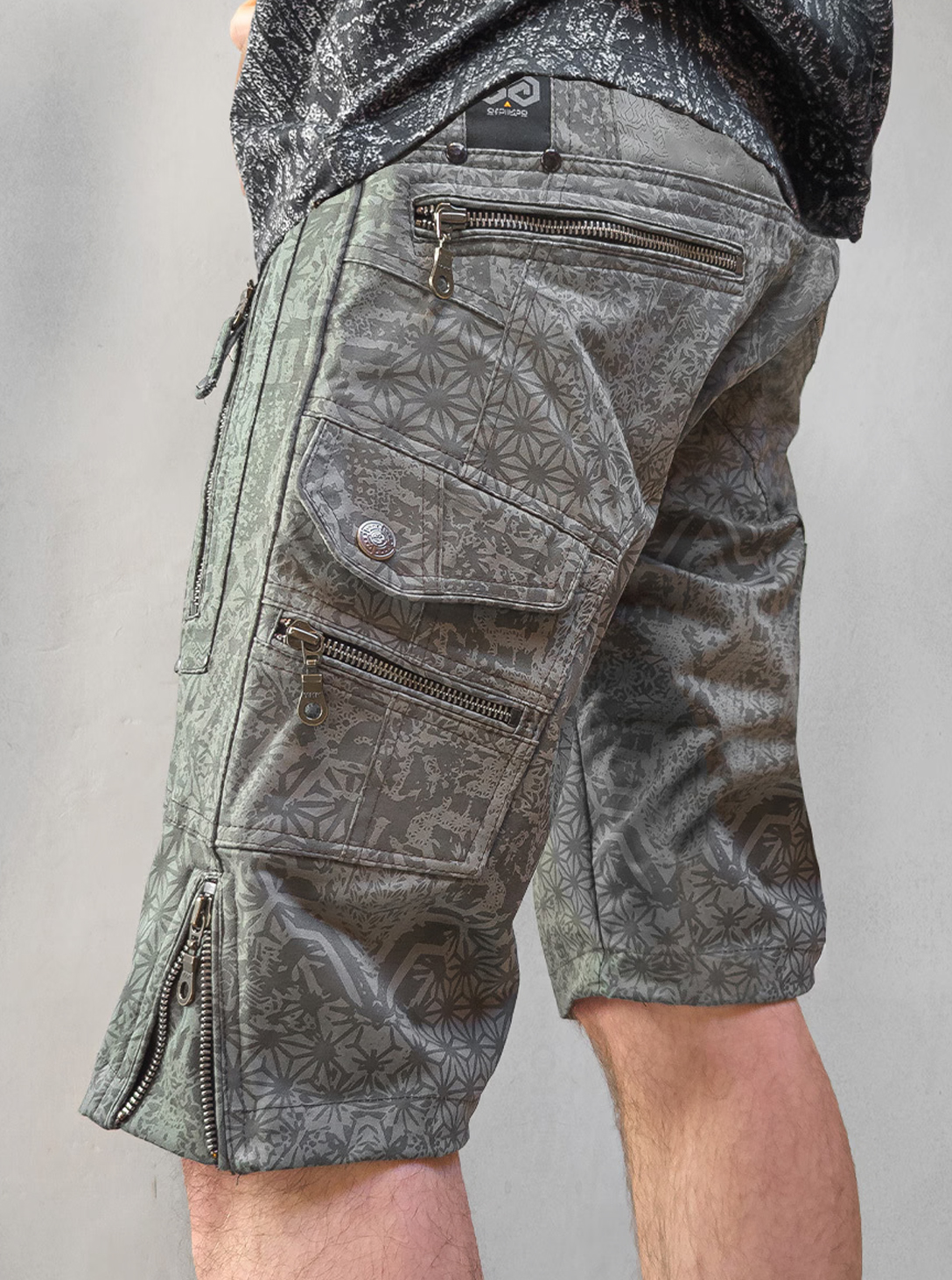 Printed Cargo Shorts Psykee Stars Light Olive