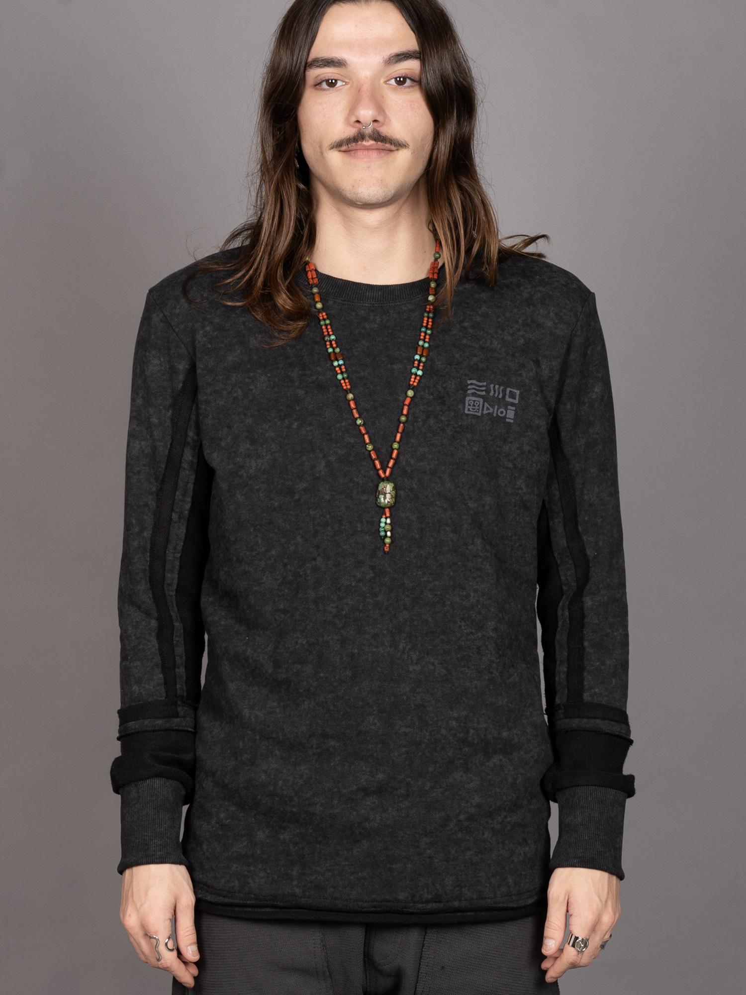 RELIC JUMPER BLACK