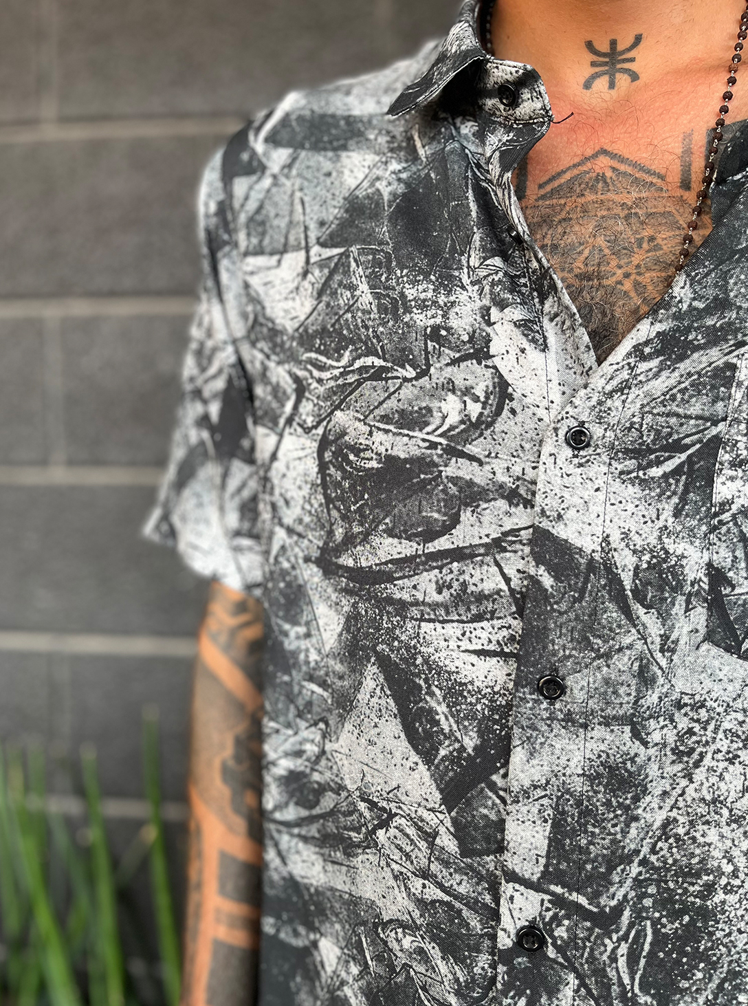 Shatter Button Shirt Black