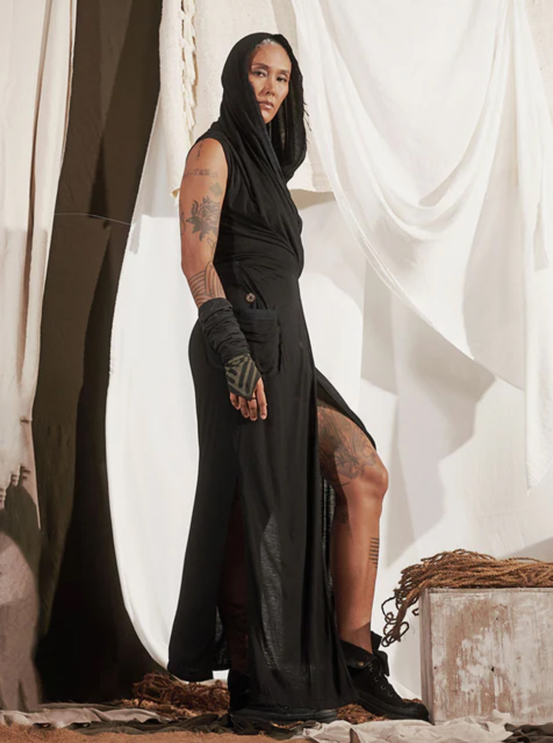 Sorcerer Ho-WOEMN WRAPED Maxi Dress BLACK