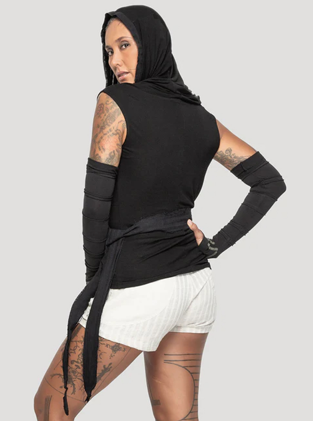 Sorcerer-WOMEN Hooded Wrap Top BLACK