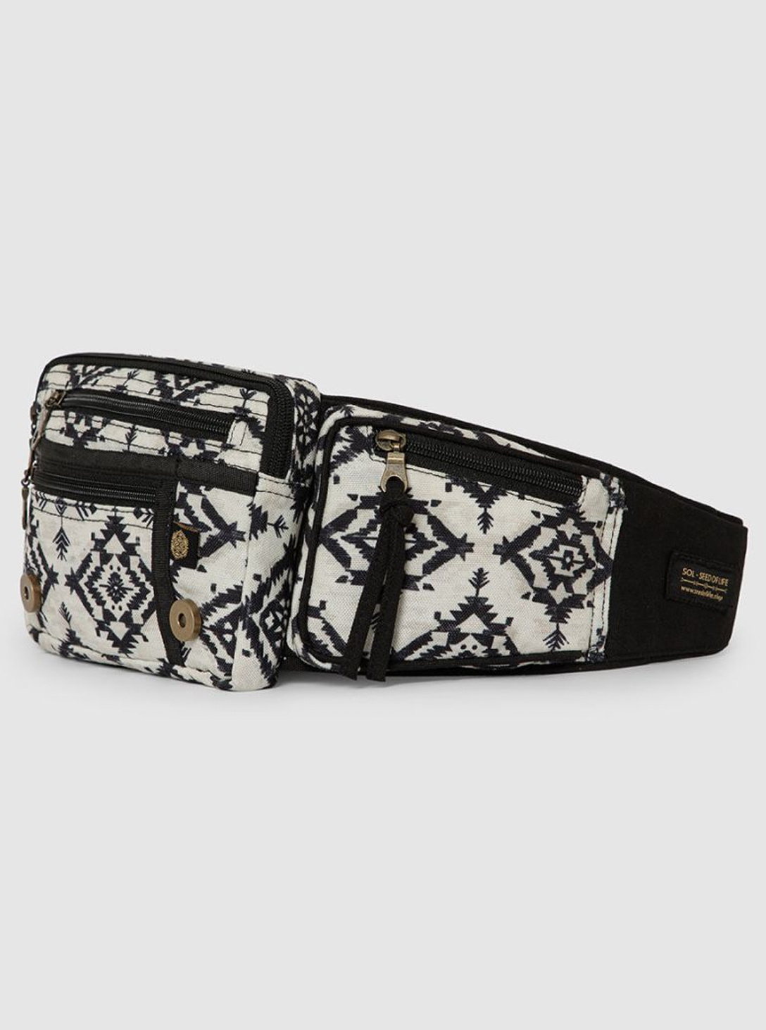 ARROWRA MULTI POCKETS UTILITY BAG 