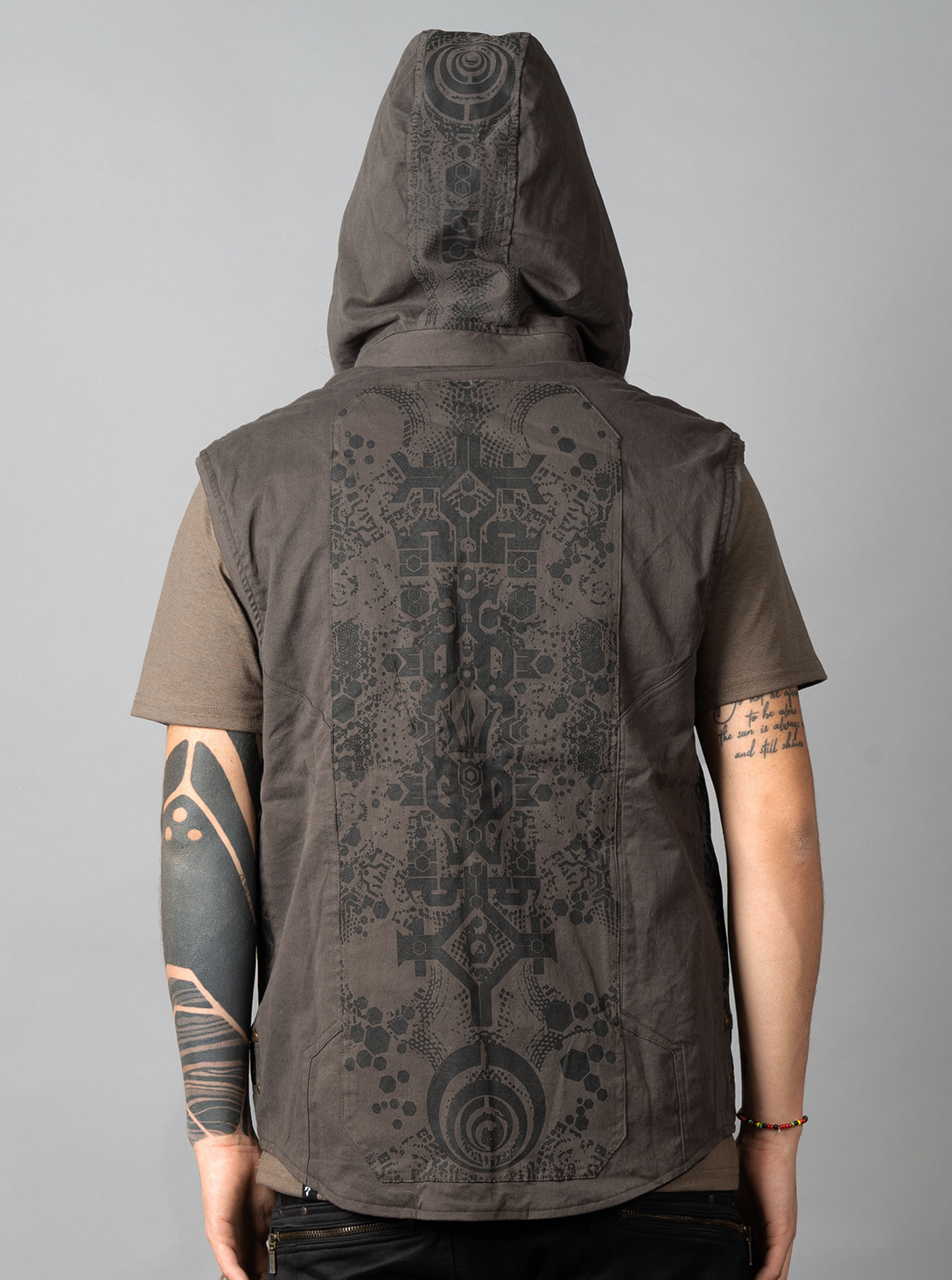 VEST FRAKTAL TOTEM STONE