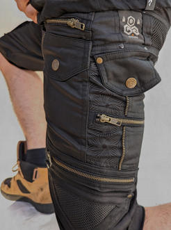 XI BLACK