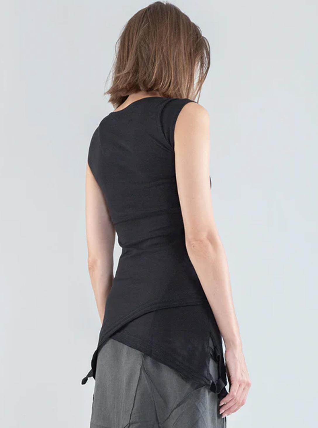 Banyan WOMEN Asymmetric top BLACK