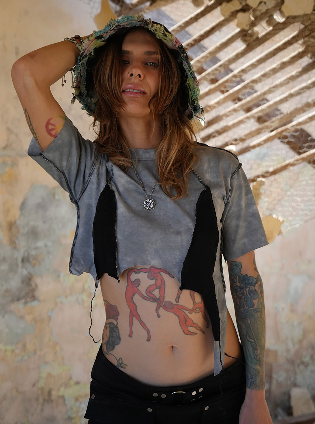 SONIC CROP TOP GREY TIE DYE
