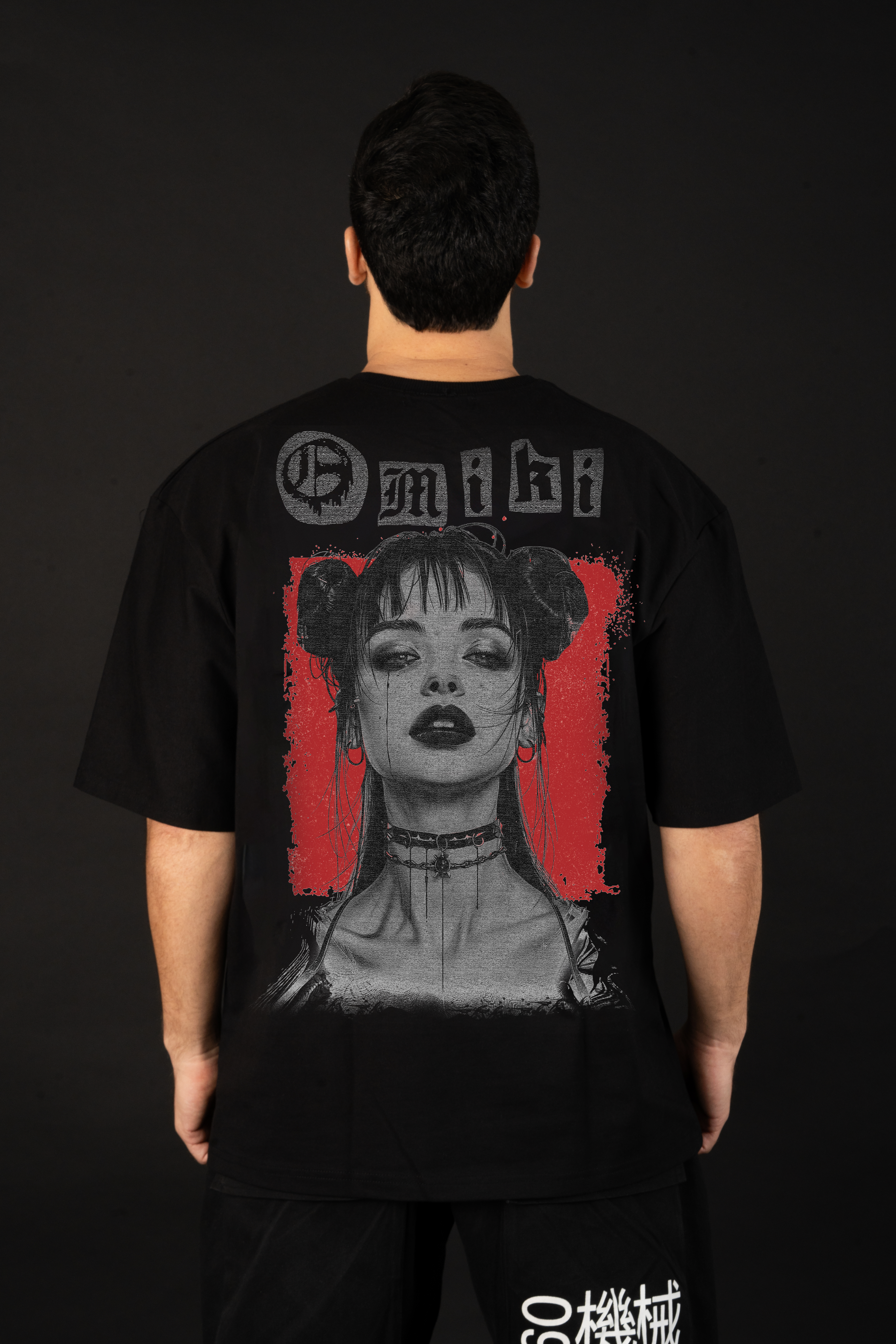 Omiki Graffiti Oversized Tee BLACK