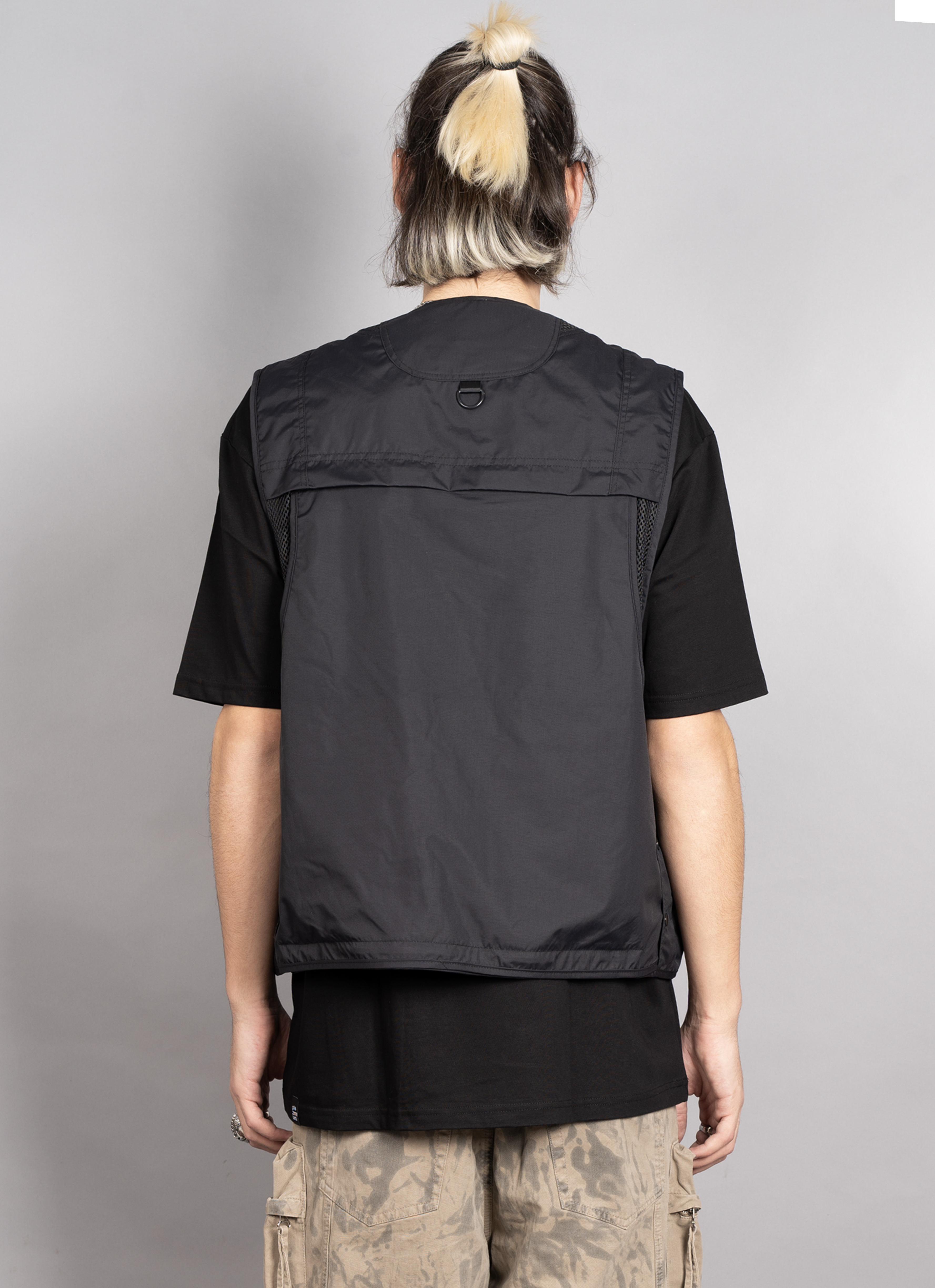 POCKET AGGRRESSION-MEN VEST BLACK