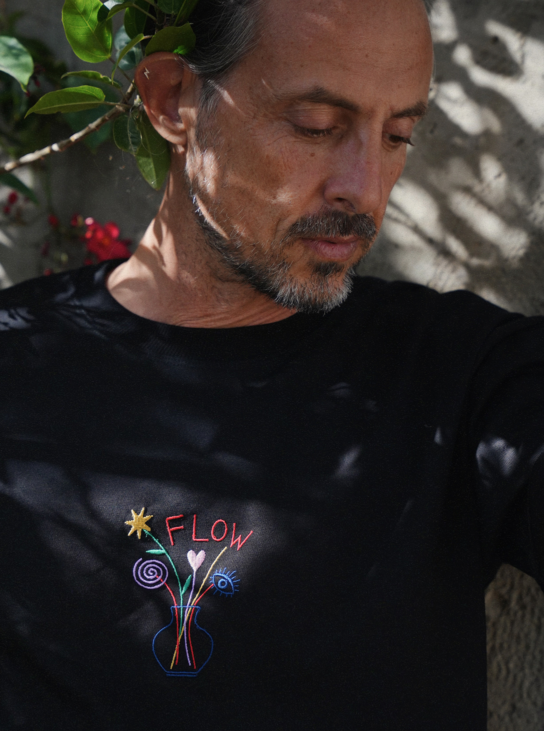 VASE FLOW BLACK OVERSIZE T-SHIRT