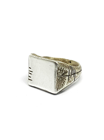 Big Carved Memories Ring