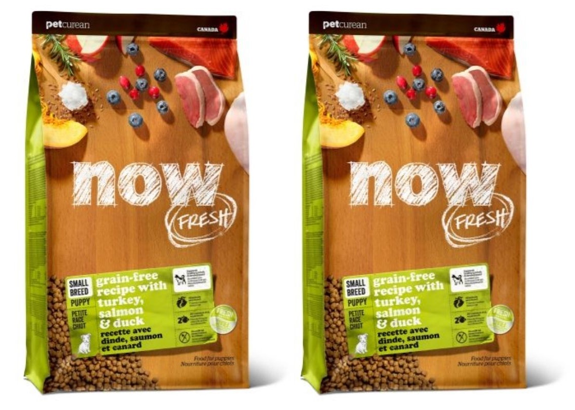 2 שקי נאו מזון לכלב גור מגזע קטן 2.7 קילו כל שק 