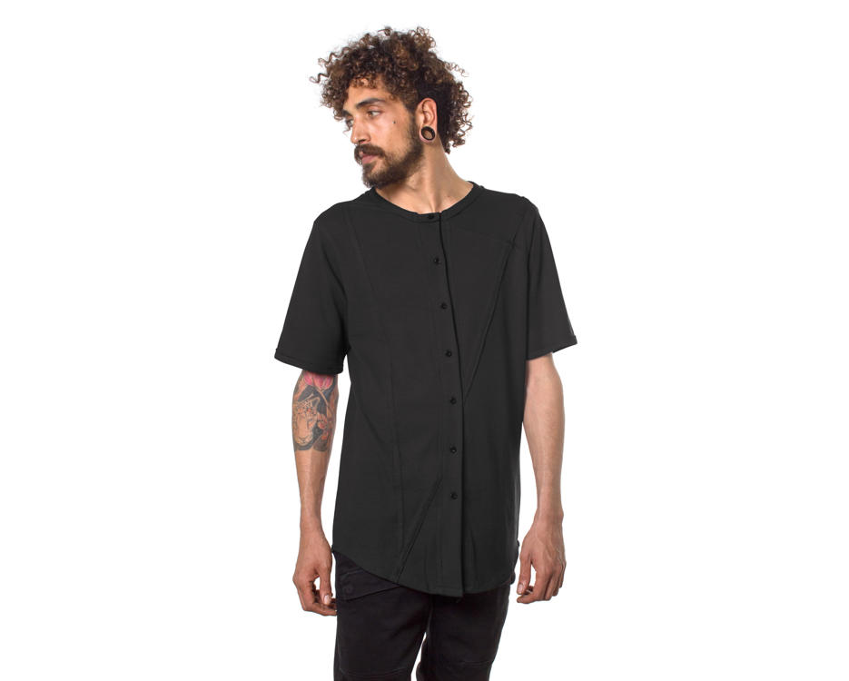 Men's buttoned shirt in black