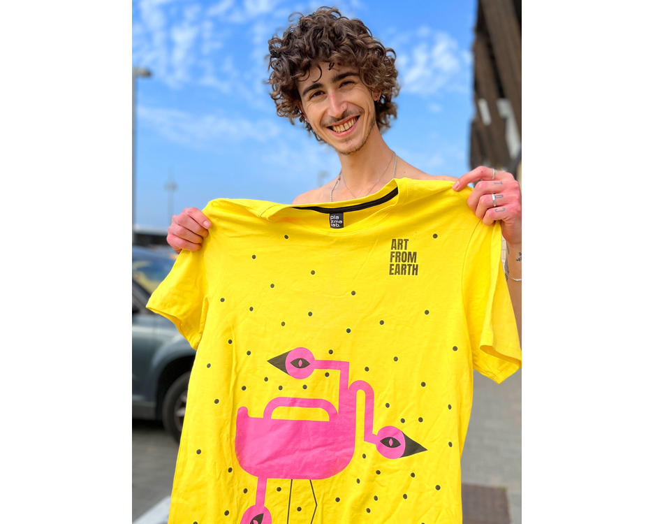 abstract flamingo print yellow t-shirt 