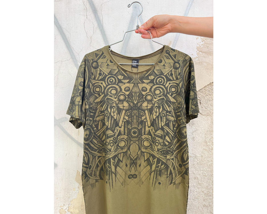 Man green olive t-shirt with a digital psychedelic print