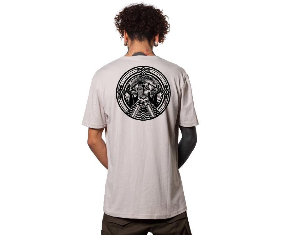 Men t-shirt in white with a tribal print 