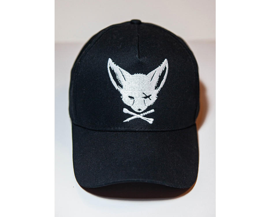 women black hat with a fox design
