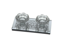 פמוטי זכוכית "שבת יום טוב"  20*9.5 ס"מ - כסף