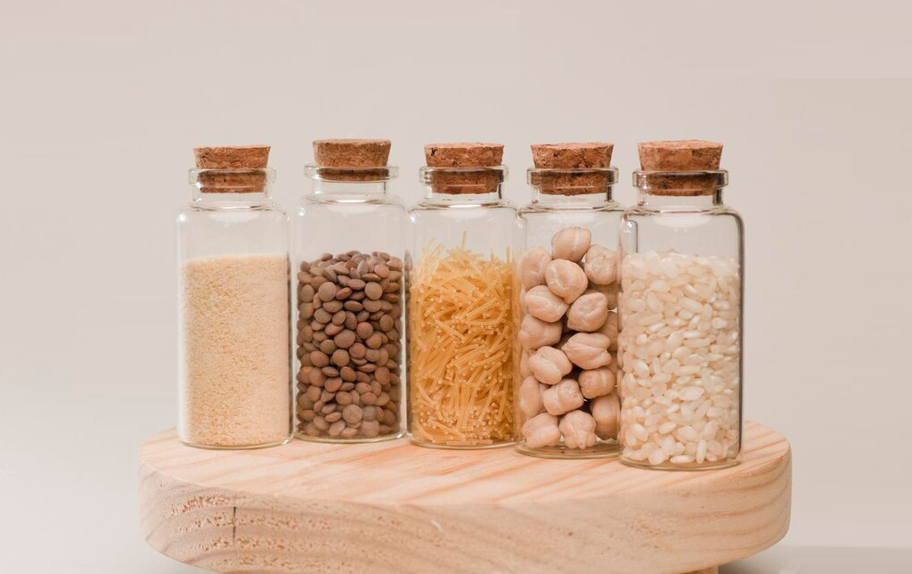 קופסאות וצנצנות זכוכית 