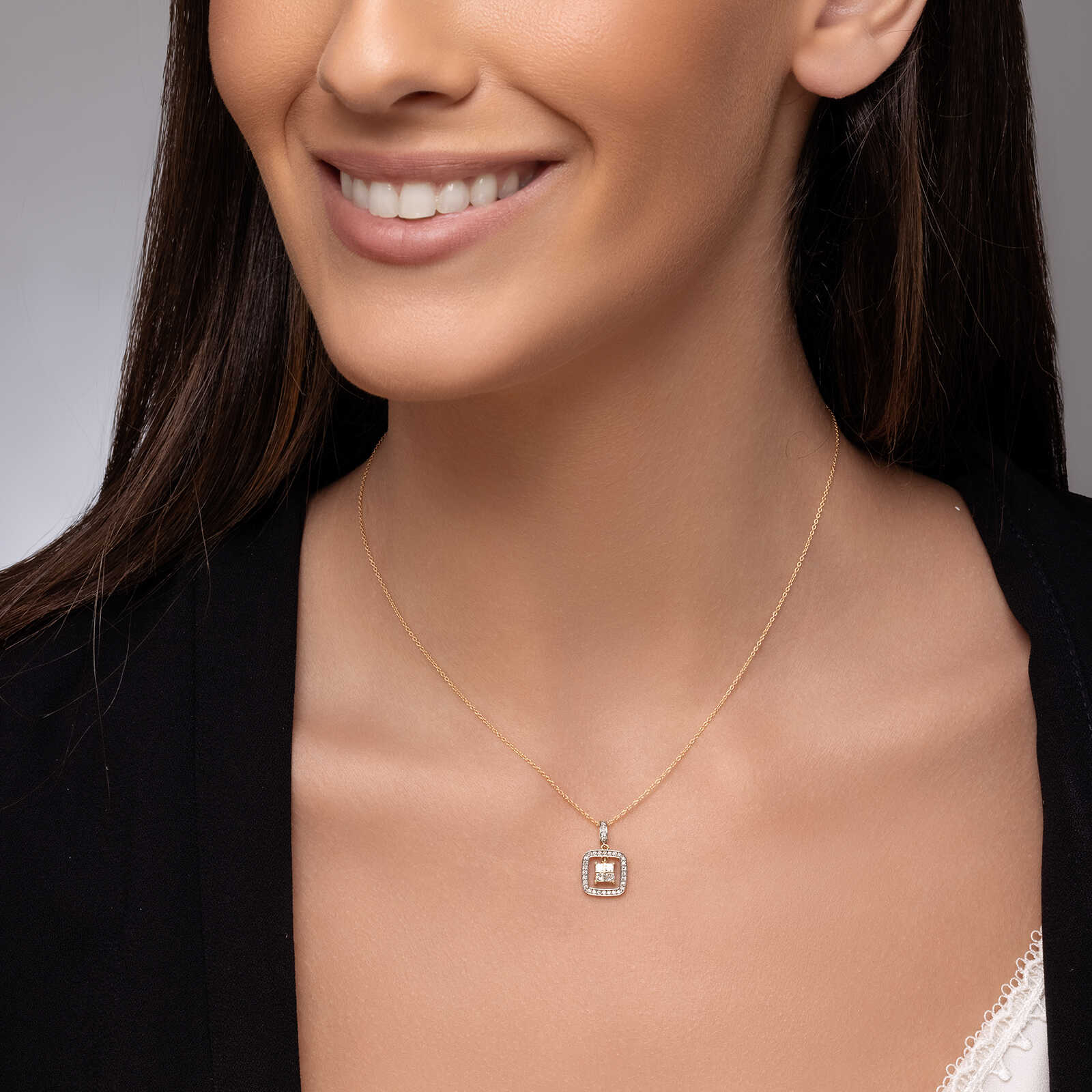 תליון זהב  ויהלומים מולי