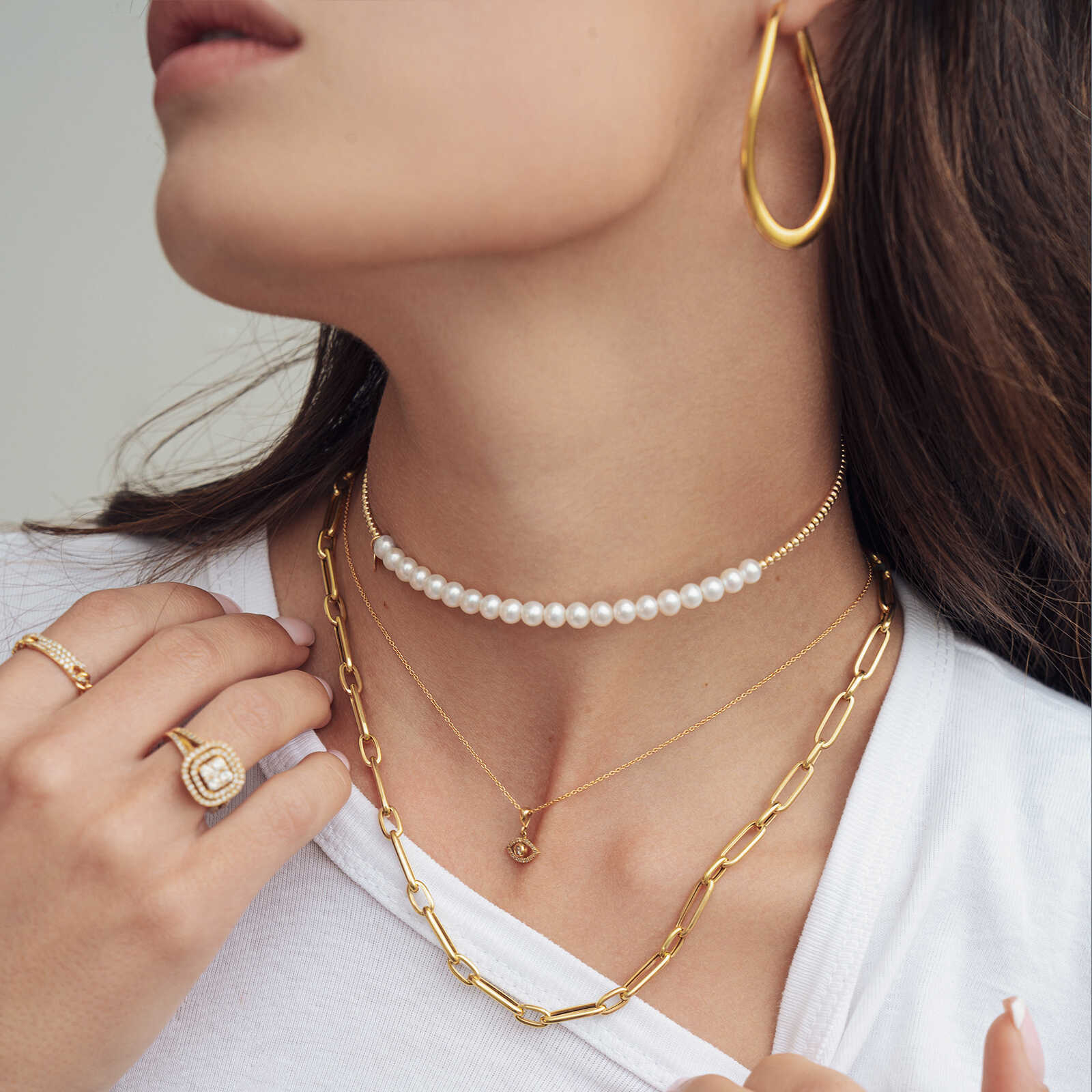 טבעת זהב חוליות עם משטח יהלומים