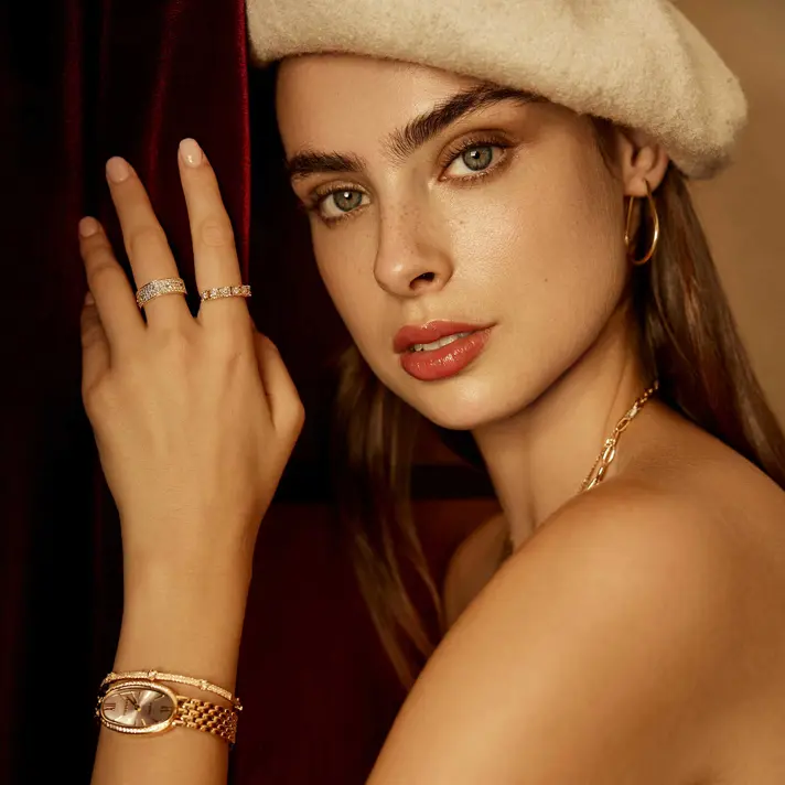 עגילי זהב בצורת טיפה מעוגלת