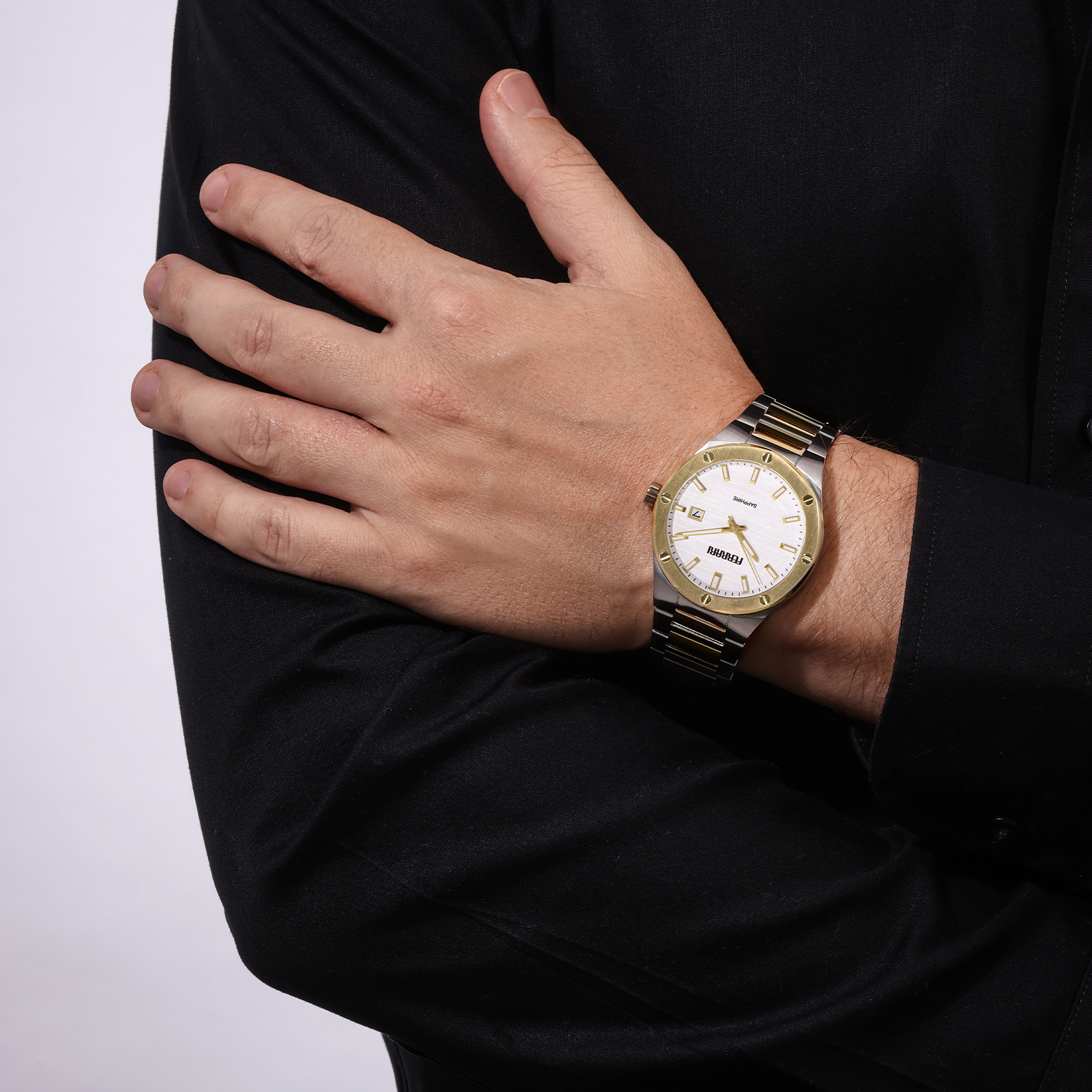 שעון ferrari עם זכוכית ספיר קריסטל