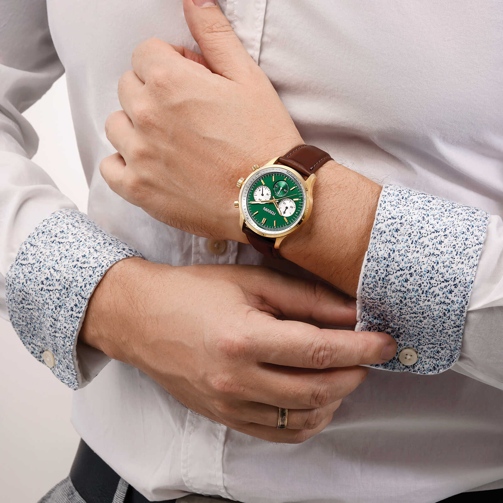 שעון ferrari לגבר